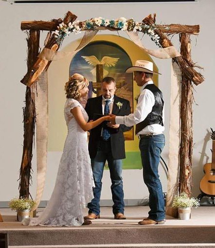 rustic cedar arch rental houston