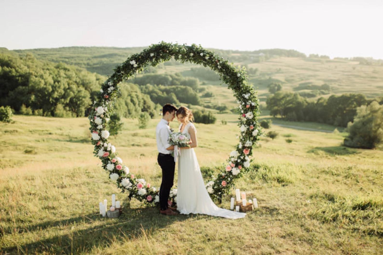 Unpassable circle arch 1