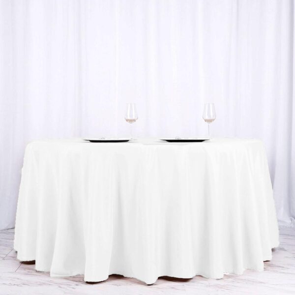 White tablecloth