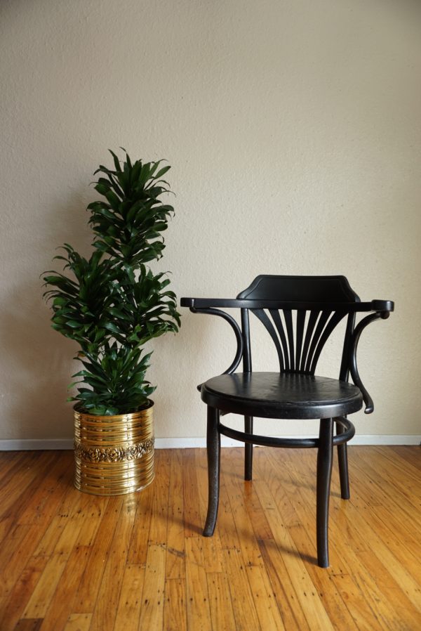 B23C7001-2E6A-4693-839E-45772BA3CF44 B23C7001-2E6A-4693-839E-45772BA3CF44