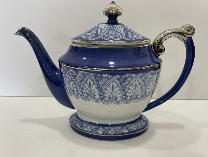 BombayTeapotBlueWhitePlatinumArabesque06 BombayTeapotBlueWhitePlatinumArabesque06