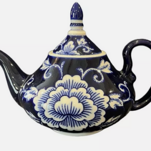 Bombay Company Small Chinoiserie Deep Blue and White Teapot